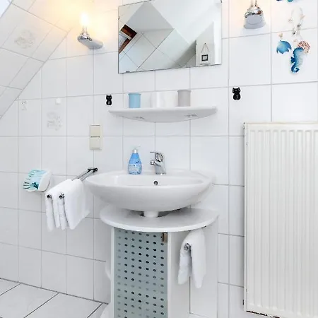 Krebs Huus Holiday home Dornumersiel