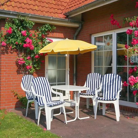 Krebs Huus Holiday home *